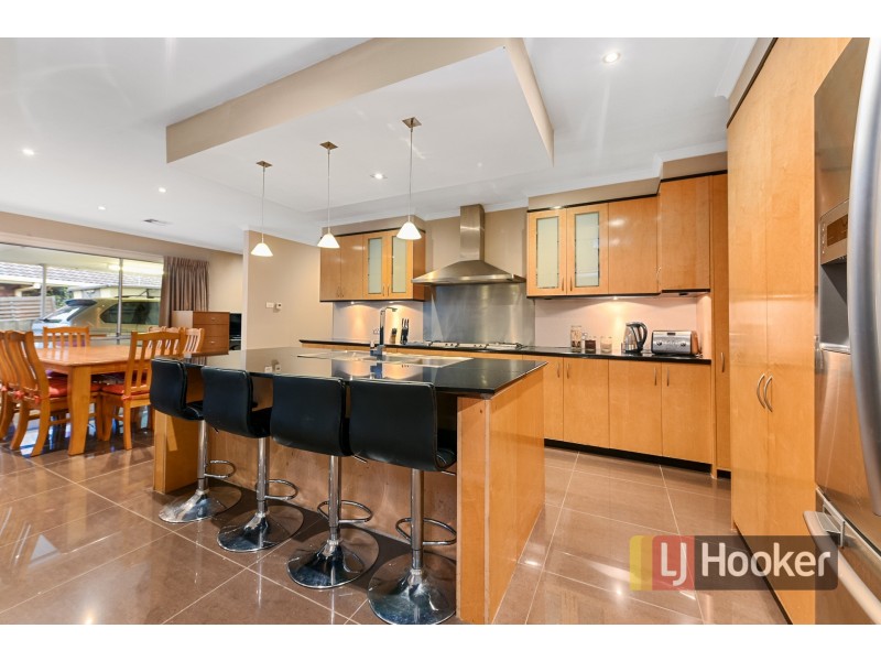 60 Ahern Road, Pakenham VIC 3810