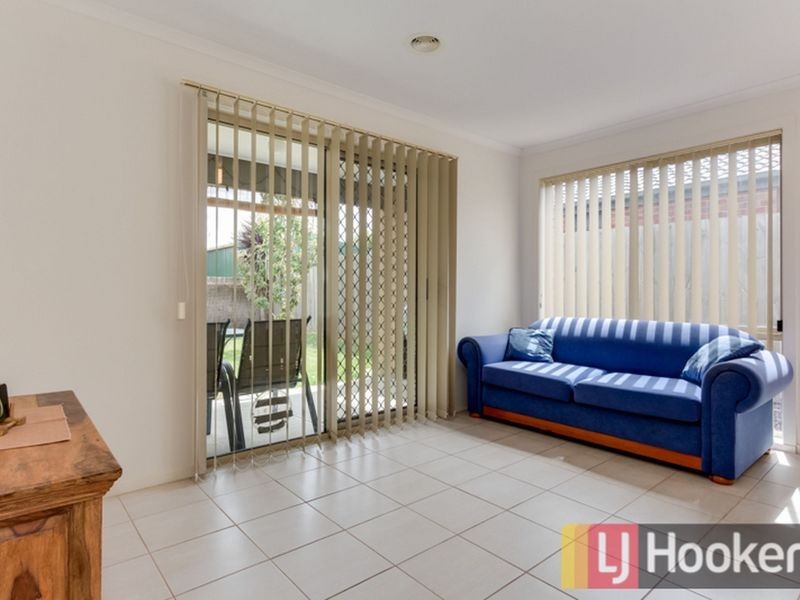 49 Pommel Street, Pakenham VIC 3810