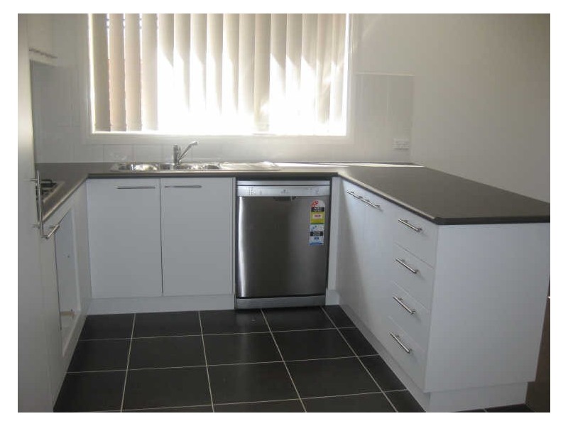 11/40 Army Road, Pakenham VIC 3810