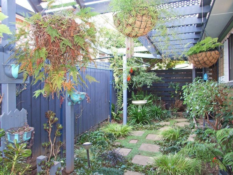 4/27-29 Princes Highway, Pakenham VIC 3810