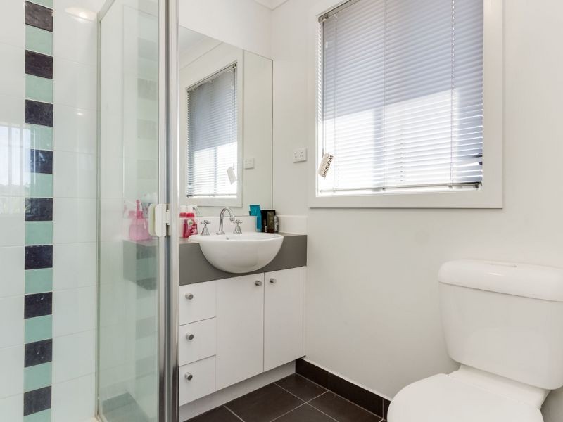 33 Central Avenue, Pakenham VIC 3810