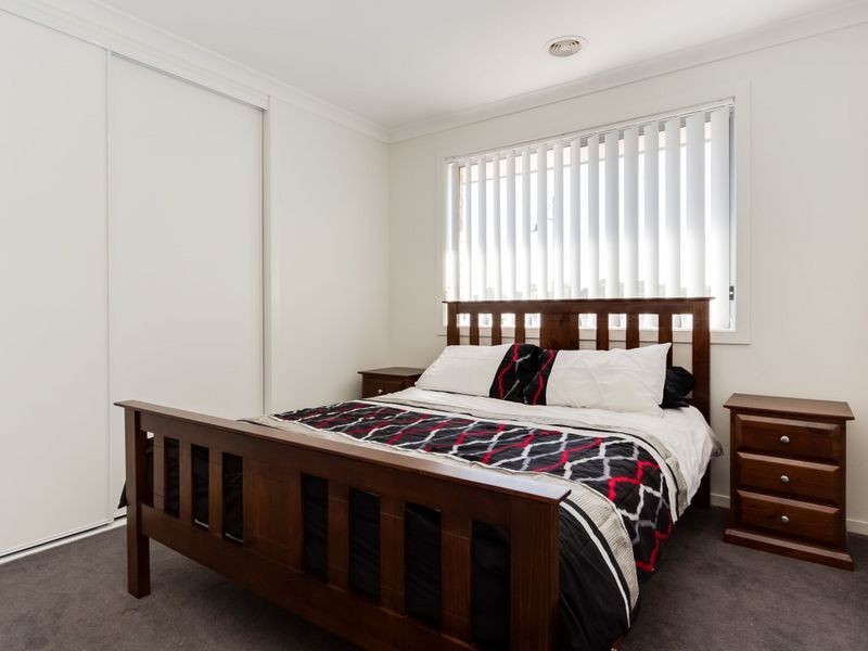 33 Central Avenue, Pakenham VIC 3810