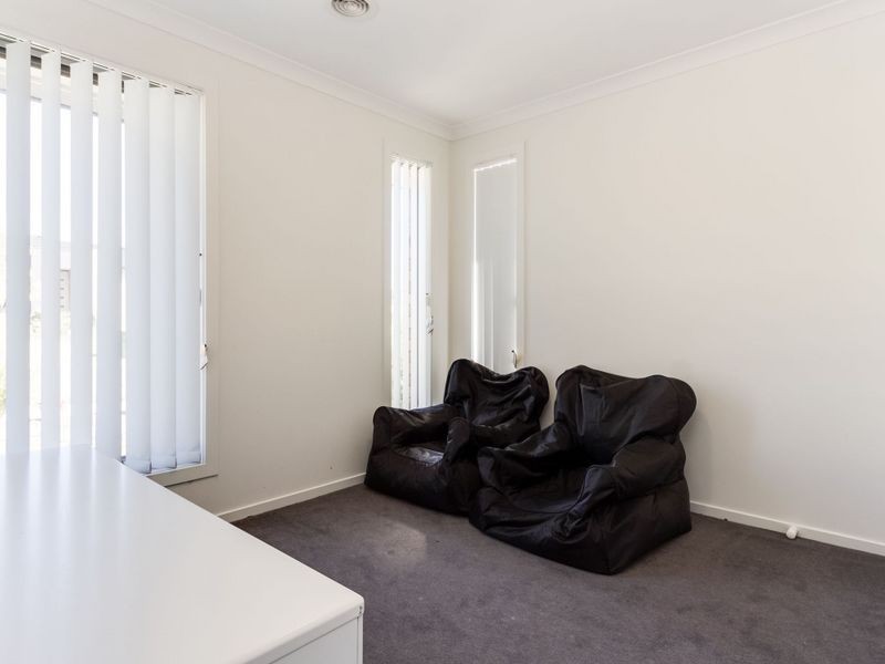 33 Central Avenue, Pakenham VIC 3810