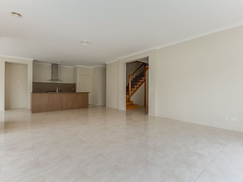34 Flinders Park Drive, Officer VIC 3809