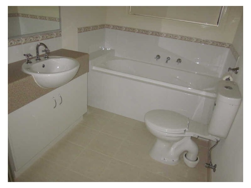 15/103 Army Road, Pakenham VIC 3810