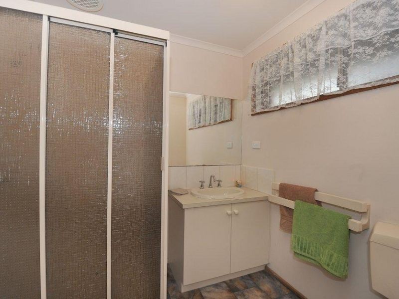 2 Dobson Court, Pakenham VIC 3810