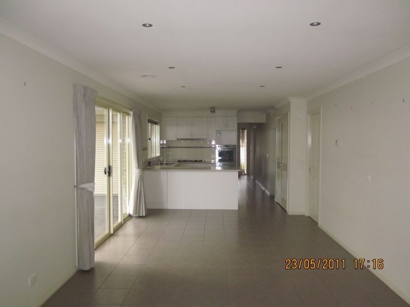 52 Lucernce Circuit, Pakenham VIC 3810