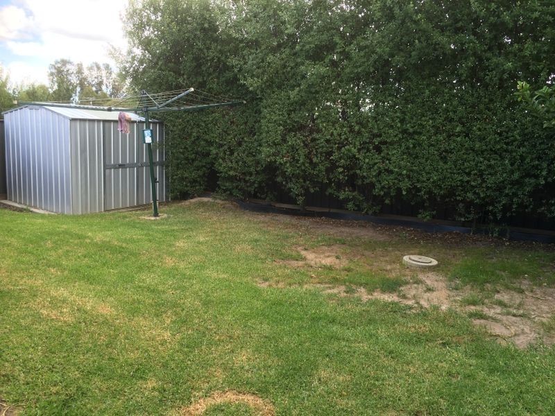 52 Lucernce Circuit, Pakenham VIC 3810