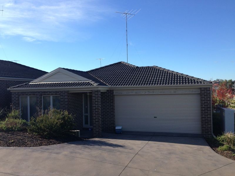 1/51 Leigh Drive, Pakenham VIC 3810