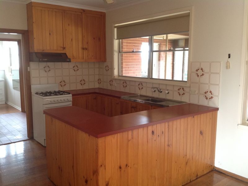 11 Deveney Street, Pakenham VIC 3810