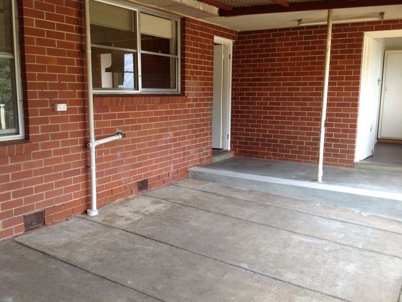 11 Deveney Street, Pakenham VIC 3810