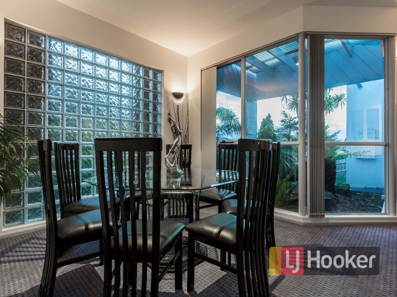 4 Taree Close, Pakenham VIC 3810