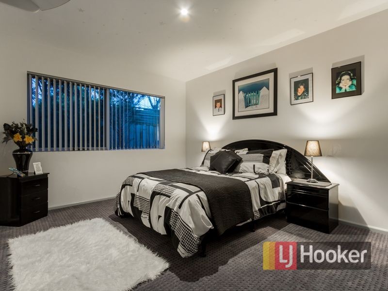 4 Taree Close, Pakenham VIC 3810