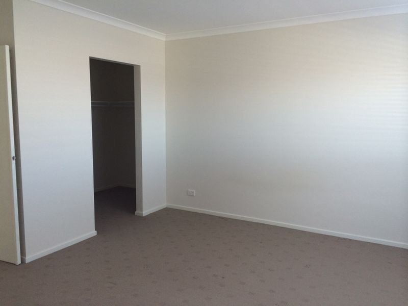 6 Eliza Heights, Pakenham VIC 3810