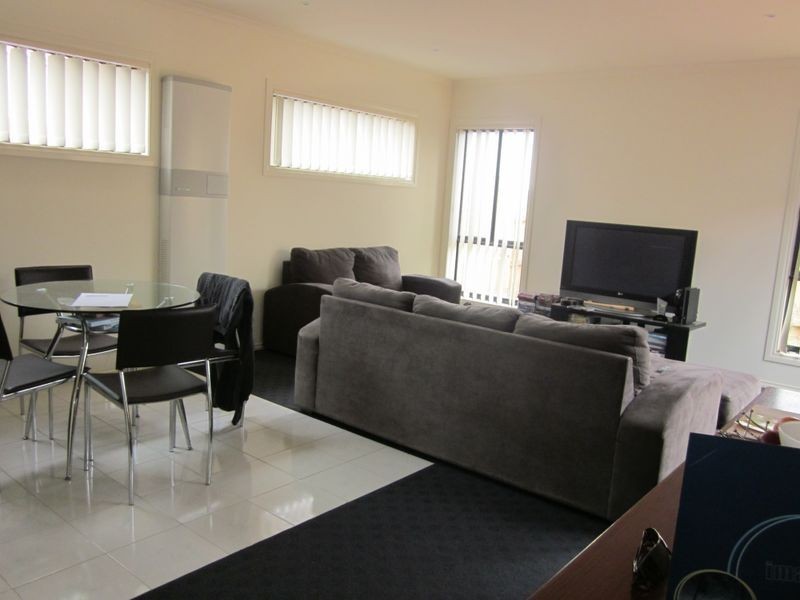 13/103 Army Road, Pakenham VIC 3810