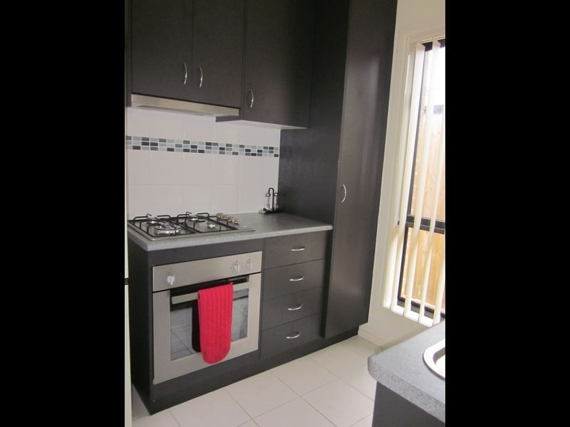 13/103 Army Road, Pakenham VIC 3810