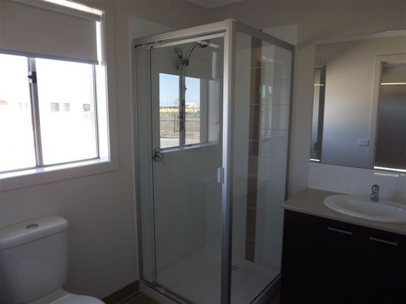 15 Celebration Circuit, Pakenham VIC 3810