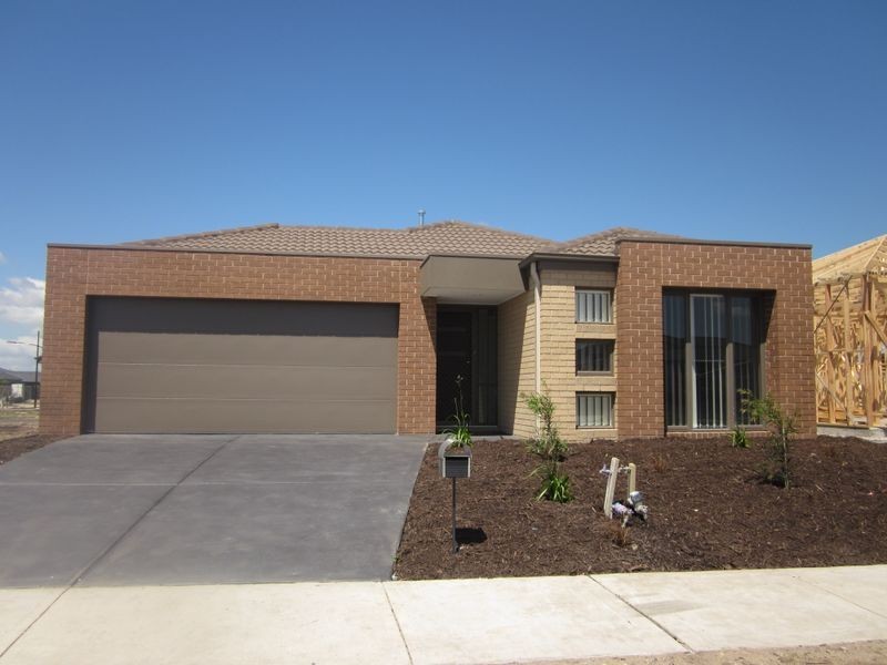 25 Victory Drive, Pakenham VIC 3810