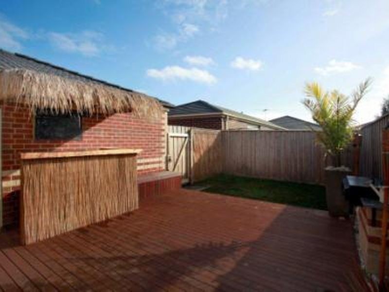 11 Syme Road, Pakenham VIC 3810