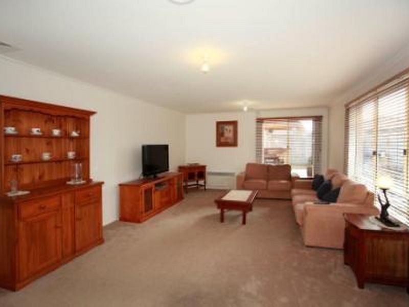 11 Syme Road, Pakenham VIC 3810