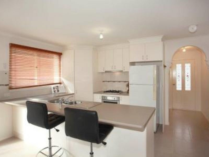 11 Syme Road, Pakenham VIC 3810