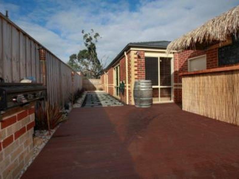 11 Syme Road, Pakenham VIC 3810