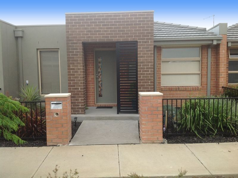 12 Midori Lane, Officer VIC 3809
