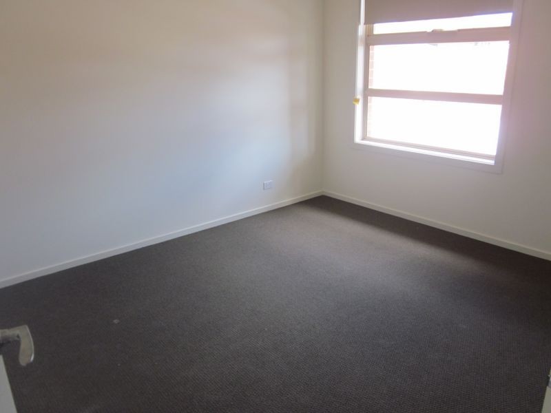 12 Midori Lane, Officer VIC 3809