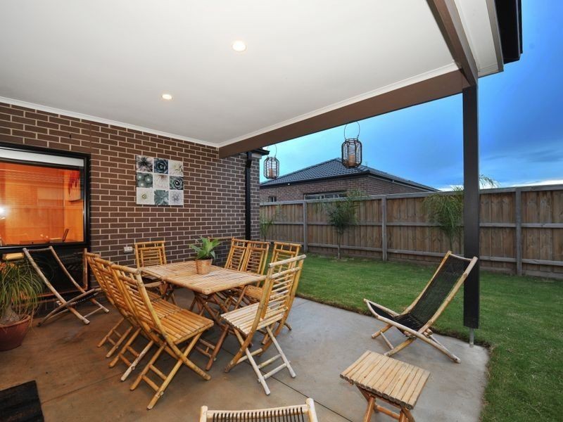 10 Bellerive Avenue, Officer VIC 3809