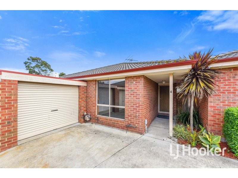 4/63 Pommel Street, Pakenham VIC 3810