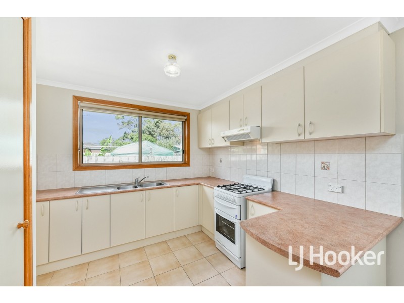 4/63 Pommel Street, Pakenham VIC 3810