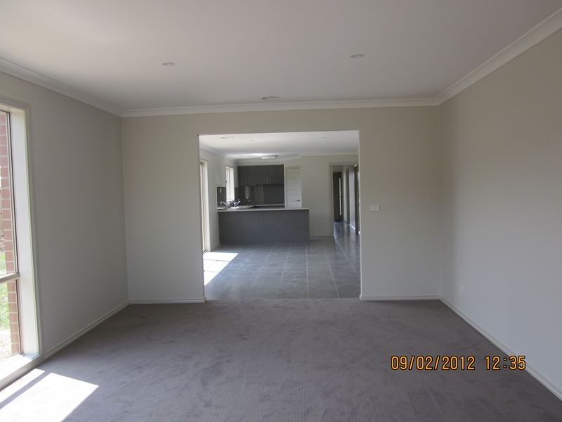 45 Thwaites Road, Pakenham VIC 3810