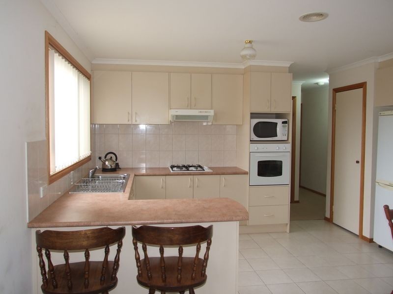 23 Ben Drive, Pakenham VIC 3810