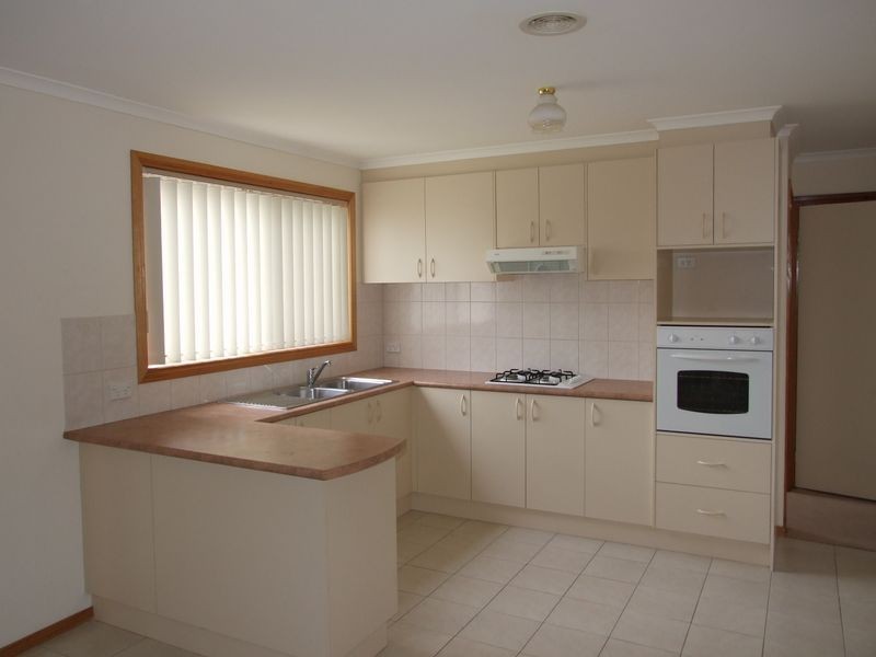 23 Ben Drive, Pakenham VIC 3810