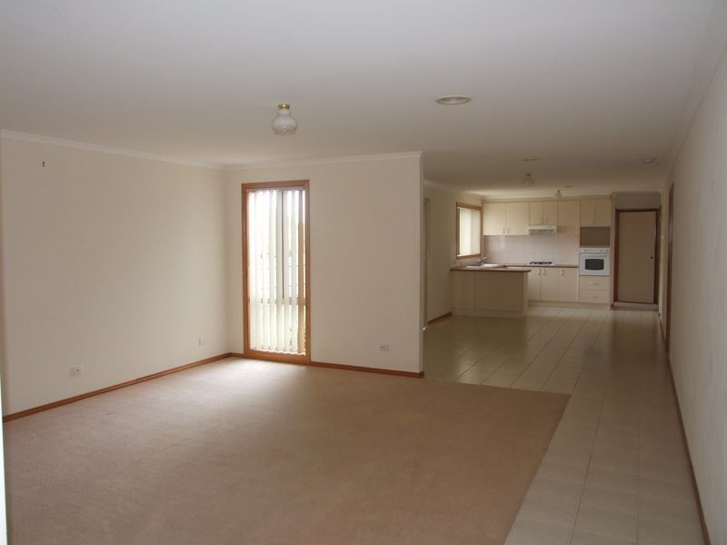 23 Ben Drive, Pakenham VIC 3810