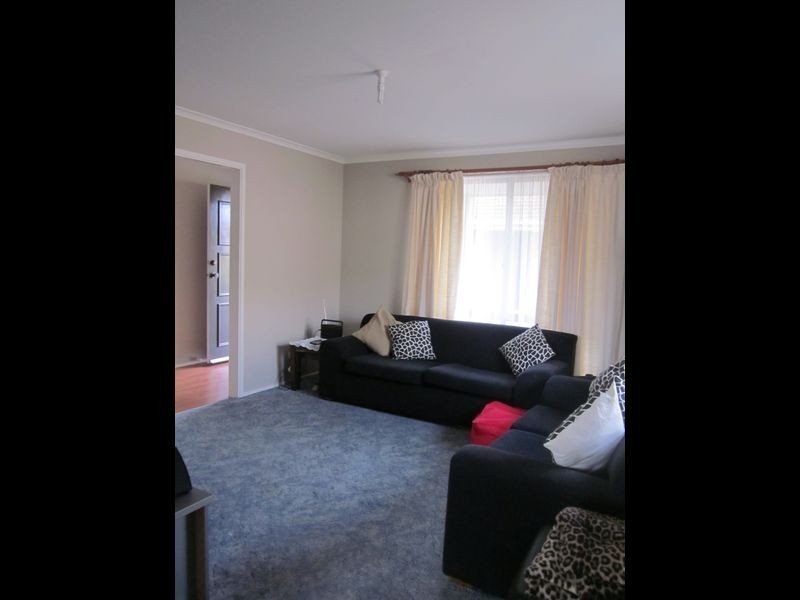 4/9 Rogers Street, Pakenham VIC 3810