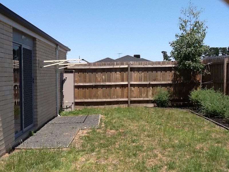 1/7 Melissa Way, Pakenham VIC 3810