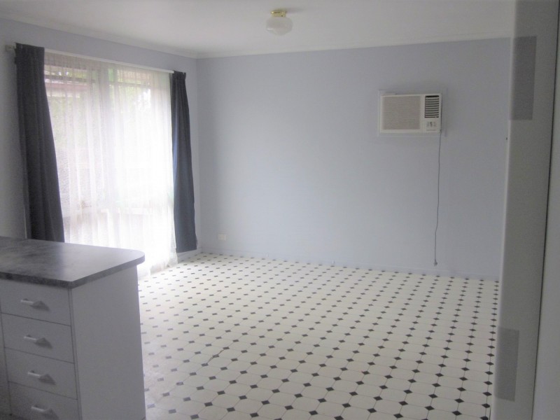 34 Duncan Drive, Pakenham VIC 3810