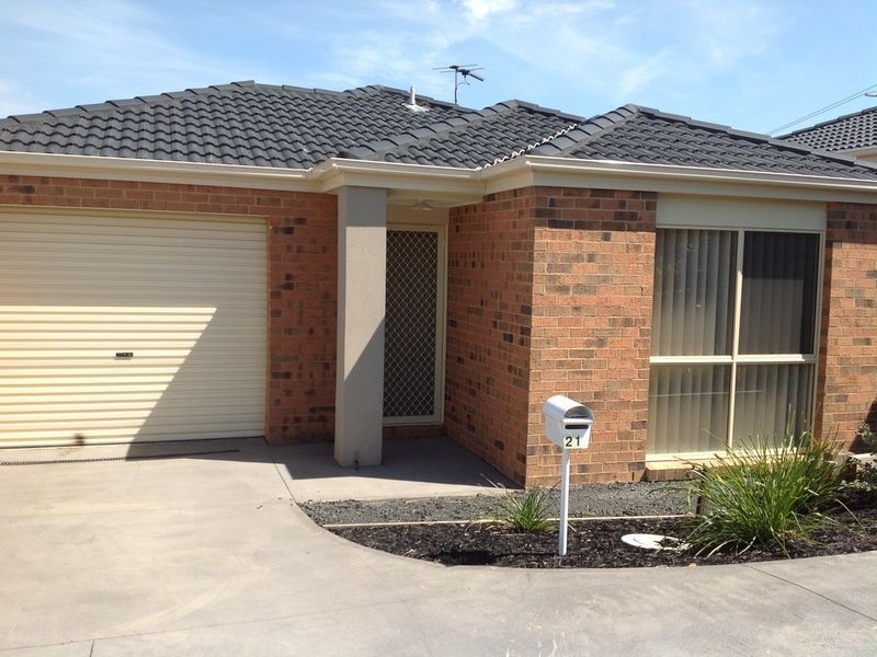 21/18 Ben Drive, Pakenham VIC 3810