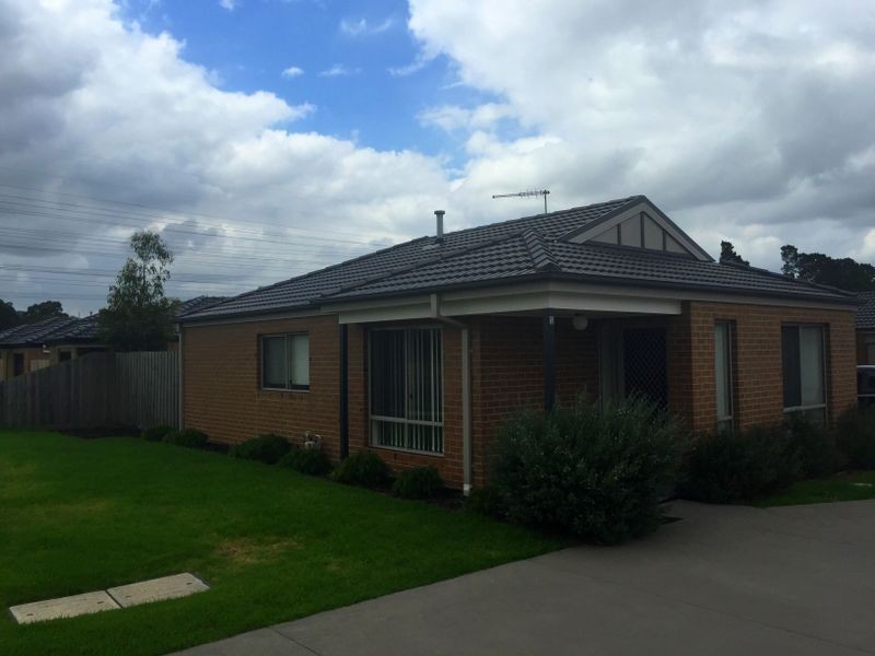 1/140 Toomuc Valley Road, Pakenham VIC 3810
