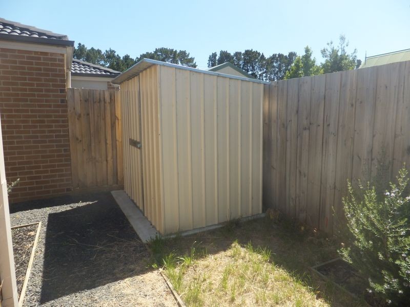 3/140 Toomuc Valley Road, Pakenham VIC 3810