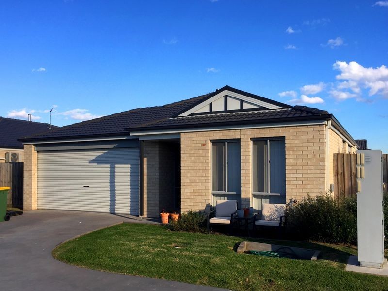 11/7 Melissa Way, Pakenham VIC 3810