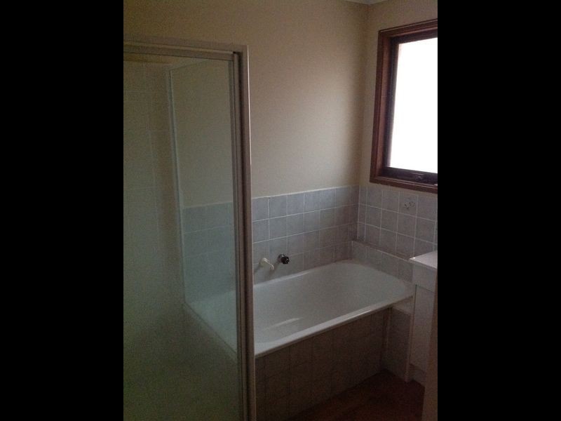 41 Kingston Avenue, Pakenham VIC 3810