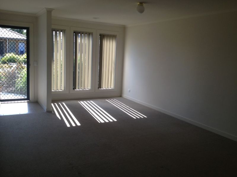 72 Pommel Street, Pakenham VIC 3810