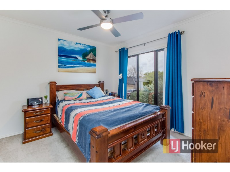 8/103 Army Road, Pakenham VIC 3810