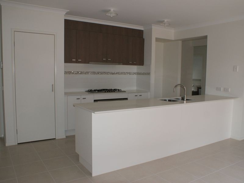 29 Park Orchard Drive, Pakenham VIC 3810