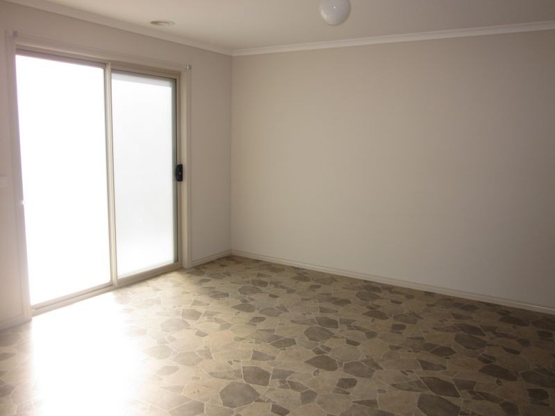 22 Tyrone Avenue, Pakenham VIC 3810