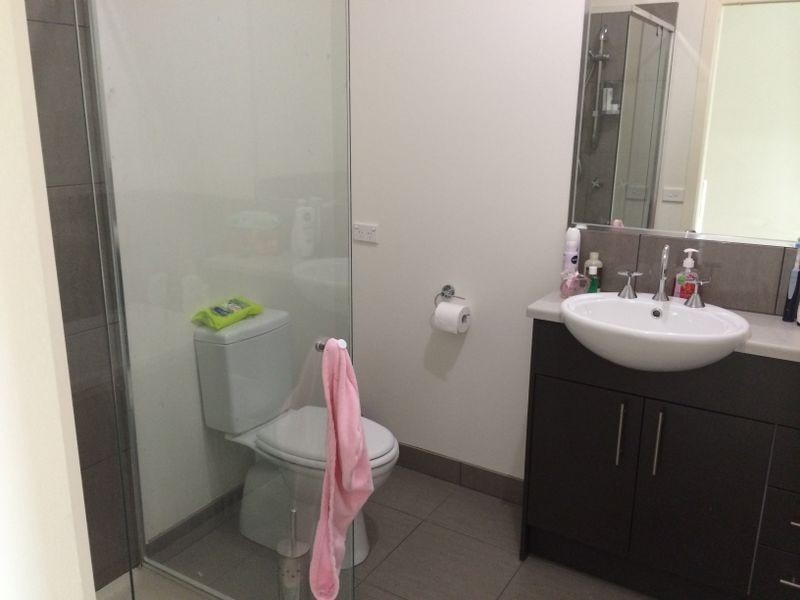 13/11 Howqua Place, Pakenham VIC 3810