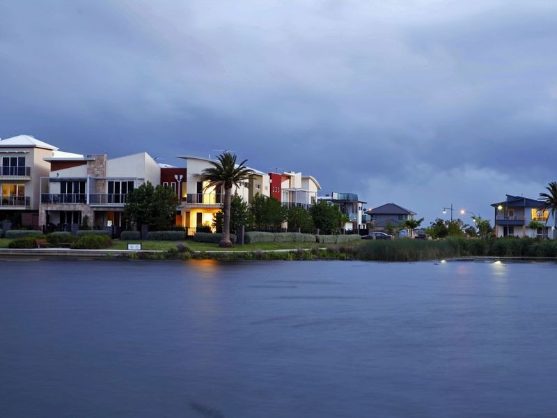 4/16-20 Cormorant Parade, Pakenham VIC 3810