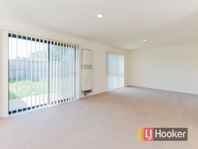 13/7 Syme Road, Pakenham VIC 3810